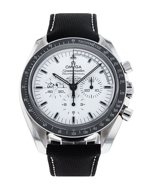 omega speedmaster white snoopy